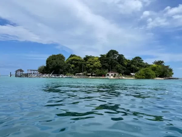 Pulau Samalona, Pulau Eksotis dengan Keindahan Bawah Laut Memukau di Makassar